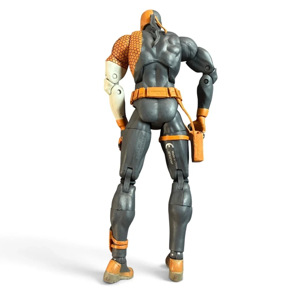 McFarlane DC Multiverse DCeased Deathstroke Action Figure Zombie 7 Inch 2021